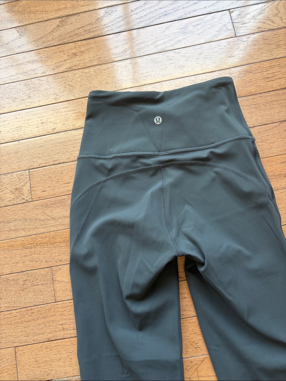 lululemon athletica High-Waist Flare Leggings in Dark Green - Picture 2 of 2